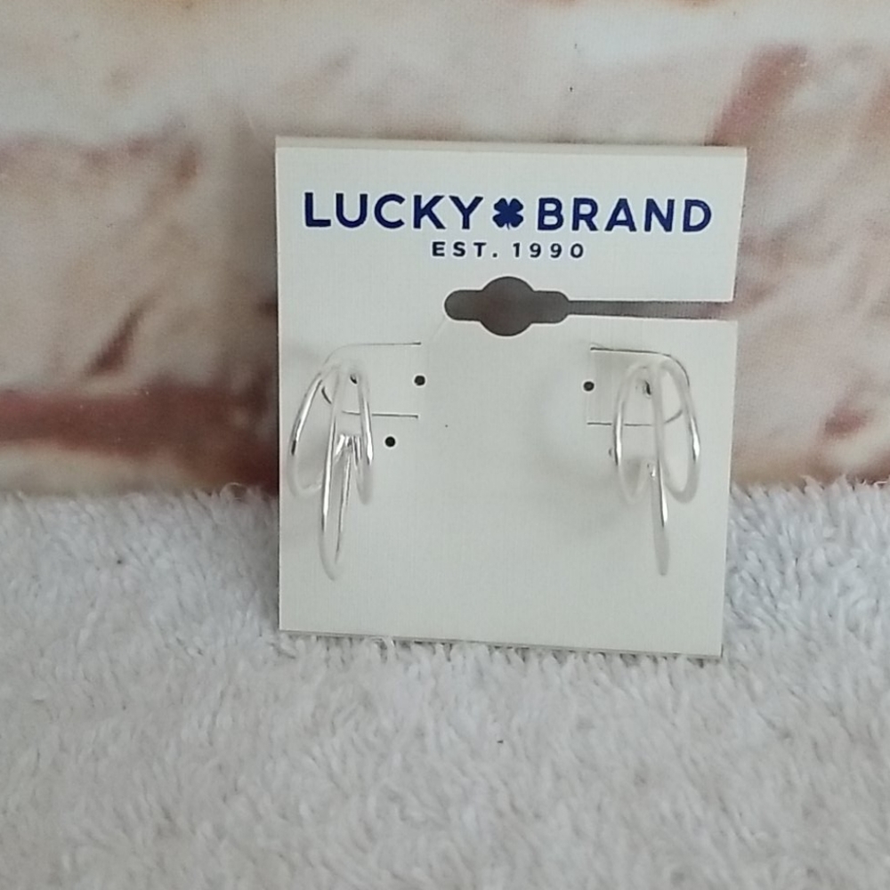 New Lucky Brand Link Hoop Earrings. - Picture 3 of 6